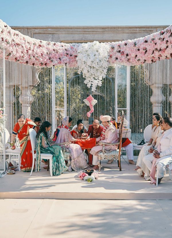 wedding-decorator-style-budget-hero-scaled